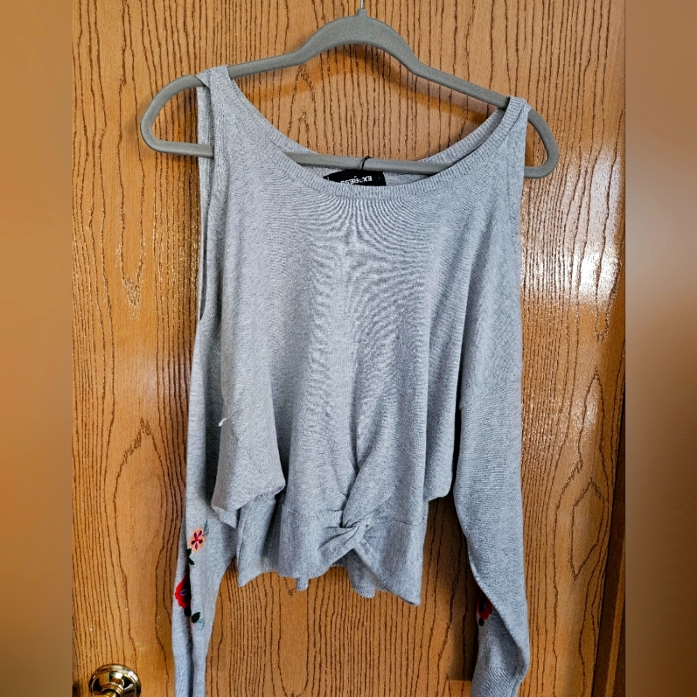 Express Size S cropped sweater NWT
